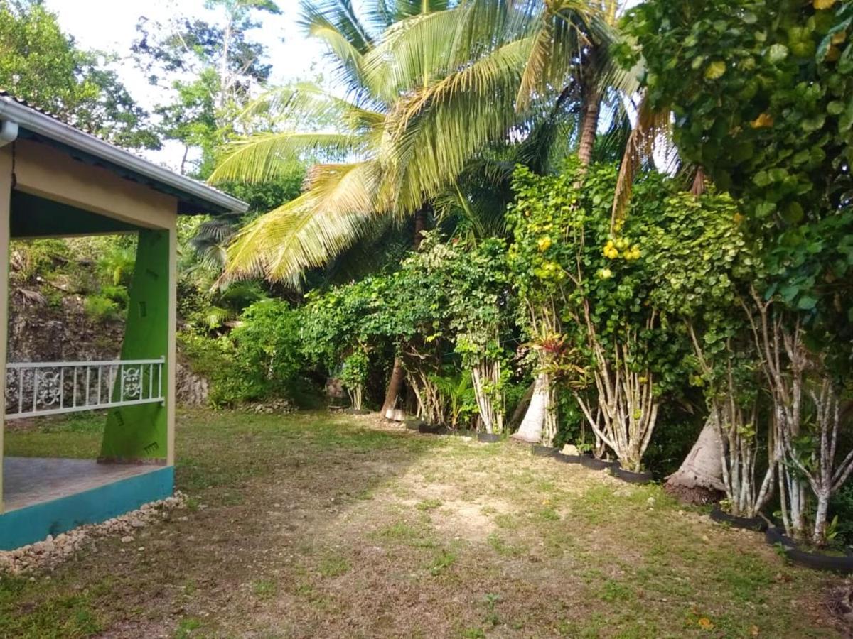 Appartement D'Une Chambre Avec Jardin Clos Et Wifi A Le Gosier A 3 Km De La Plage Exterior photo